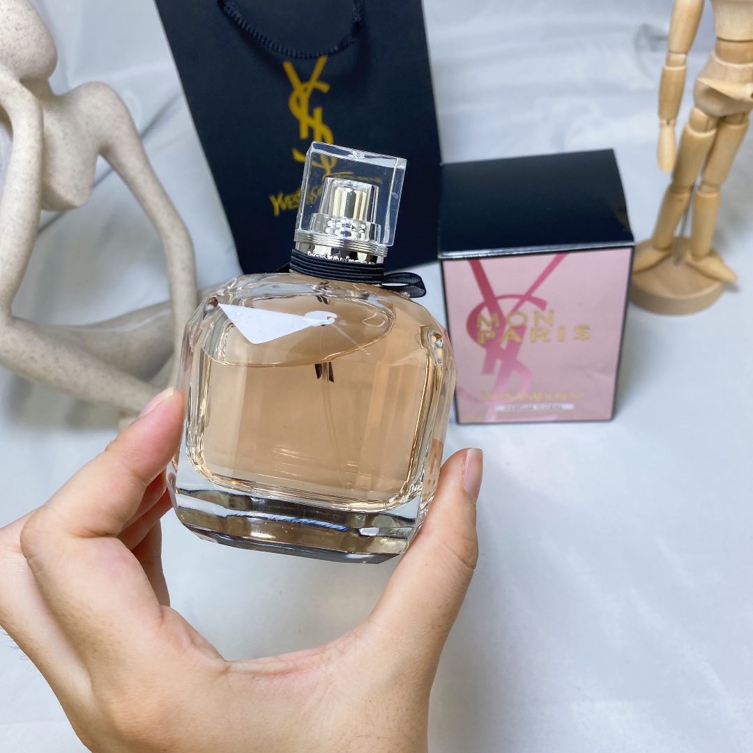 Saint Laurent perfume